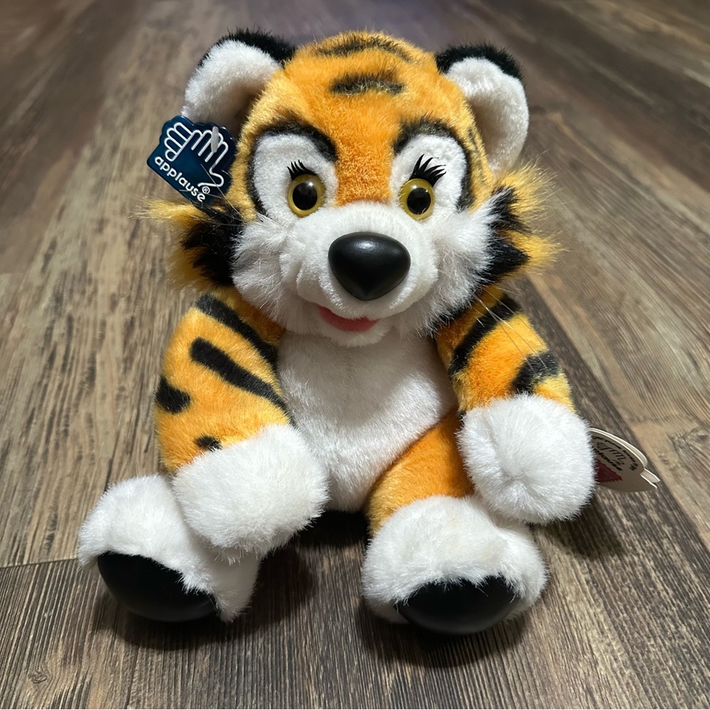 Applause vintage TIGER plush Wild Love #52203 heart ticklers hang tag VTG